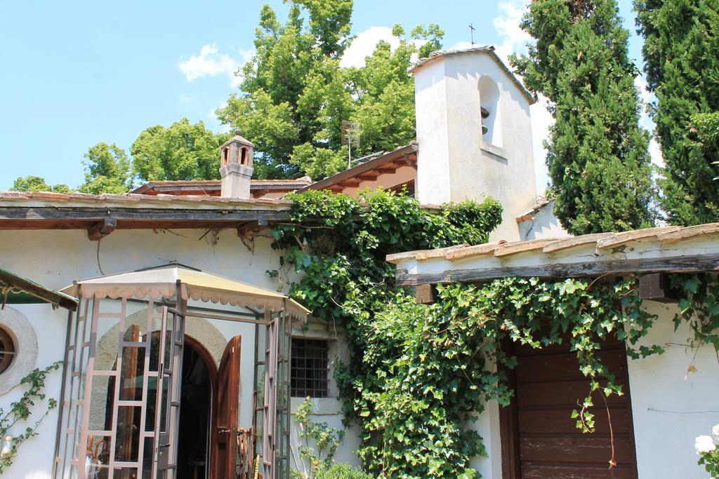 Отель La Canonica Dei Fiori - Anna Fendi Country House Рончильоне Экстерьер фото