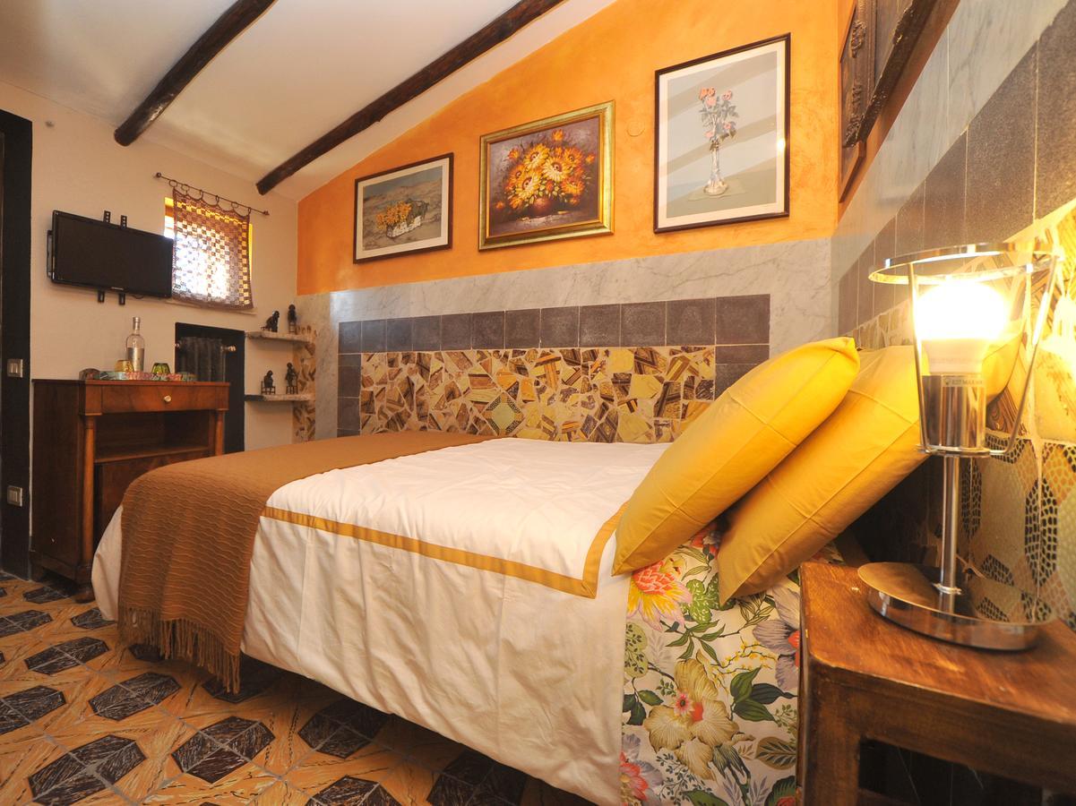 Отель La Canonica Dei Fiori - Anna Fendi Country House Рончильоне Экстерьер фото