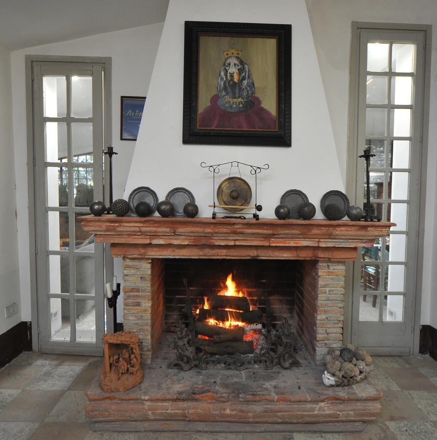 Отель La Canonica Dei Fiori - Anna Fendi Country House Рончильоне Экстерьер фото